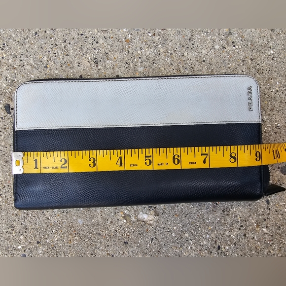 Prada Saffiano Long Zip around travel Wallet - Picture 9 of 16